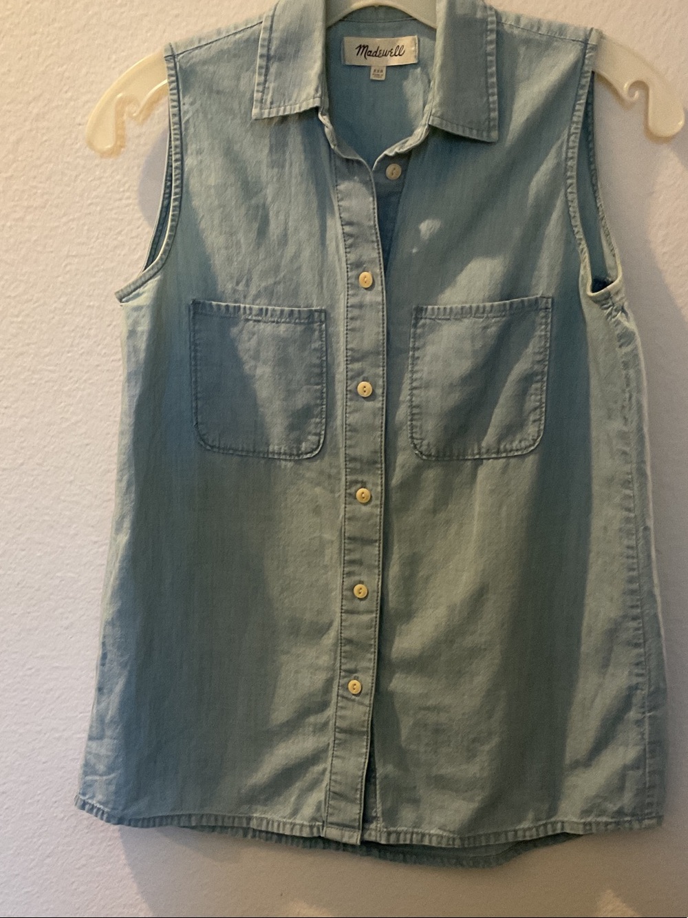 Madewell Light Blue Sleeveless Denim Button-Front Shirt